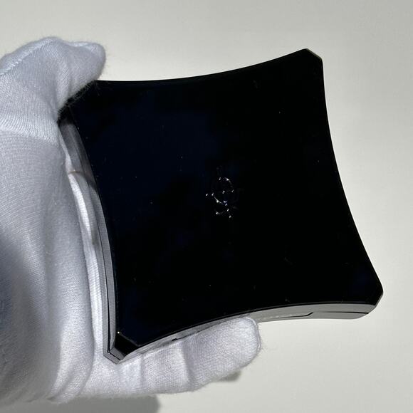 Illamasqua Beyond Powder Highlighter Compact Deity Baby Pink Gold Duochrome 7g - Picture 12 of 14